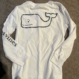 Vineyard Vines White Long Sleeved Tee. Sz 4T.  EUC.